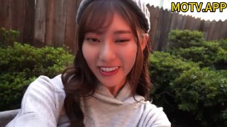 女神级气质性感蝴蝶穴美女家中约炮友一起直播啪啪,仗着逼逼是蝴蝶型又粉嫩一直问大家：要看逼吗？